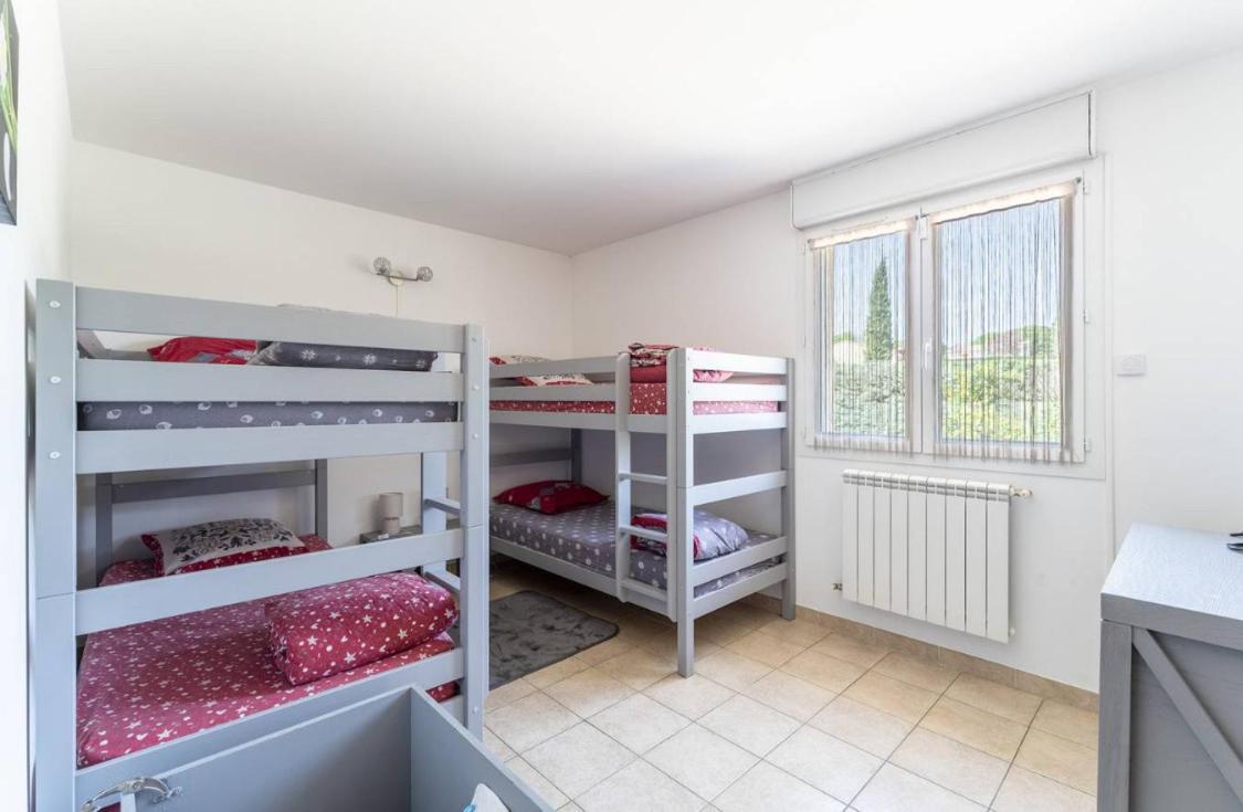 Gite Les Oliviers 10 Pers Piscine Au Calme 4 Etoiles Saint-Laurent-la-Vernède Εξωτερικό φωτογραφία